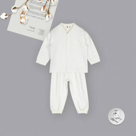 Verantwertung明徳は男女の赤ちゃんの有機綿のパジャマの家庭服のヨーロッパ式の経典の上着のズボンのスーツを担当します