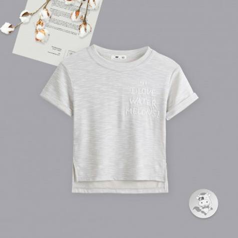 Verantwortung明徳は男女の赤ちゃんのファッションの個性の半袖の巻き袖のTシャツの浅い灰色を担当します